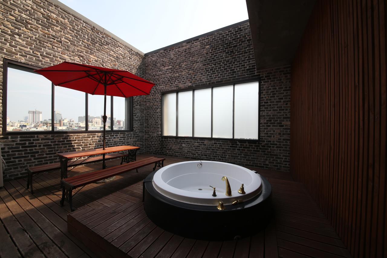 Daegu Piano Motel Exterior photo