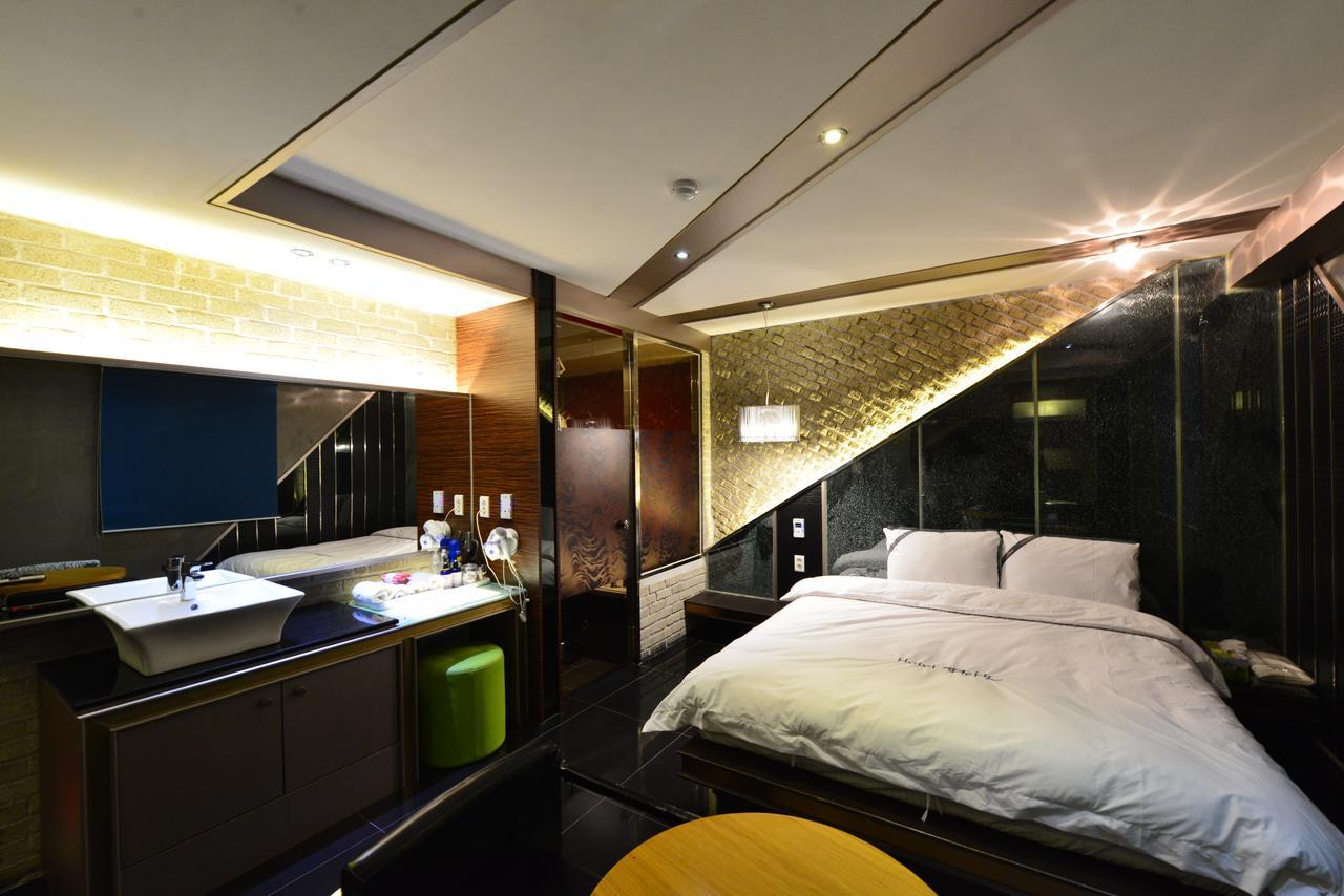 Daegu Piano Motel Exterior photo